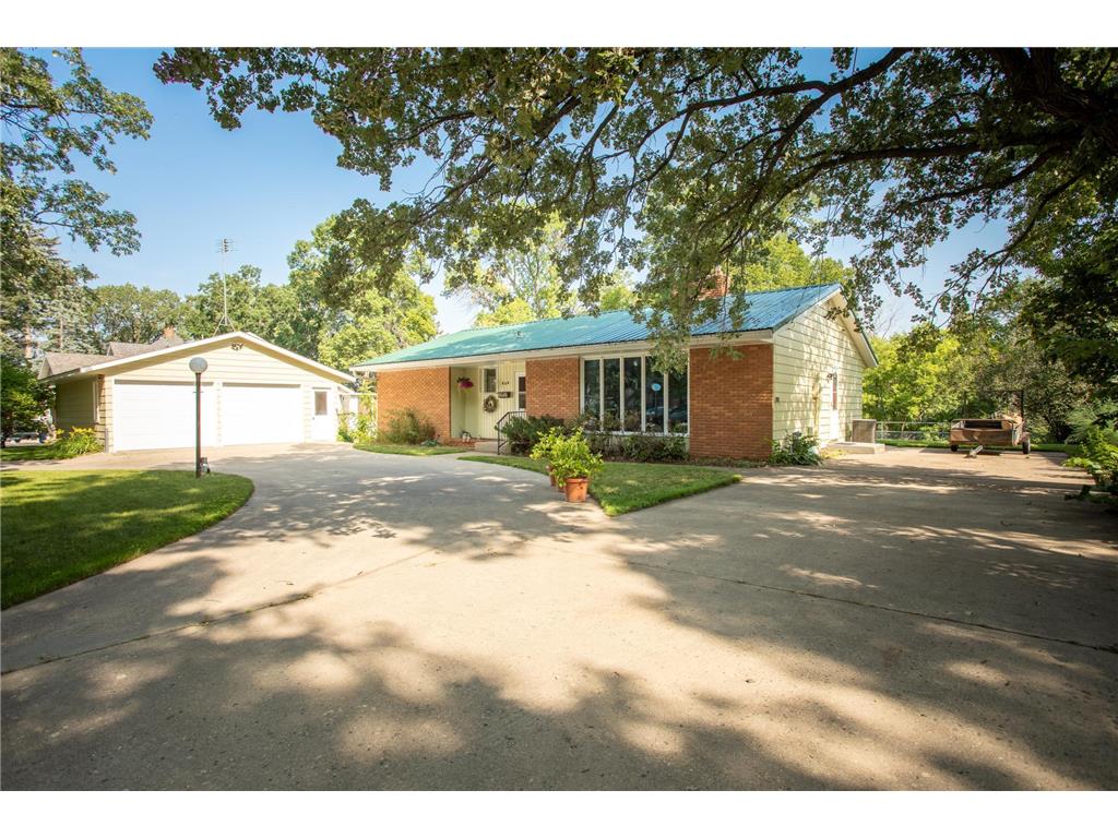 609 9th Avenue W Alexandria MN 56308 6403584 image1