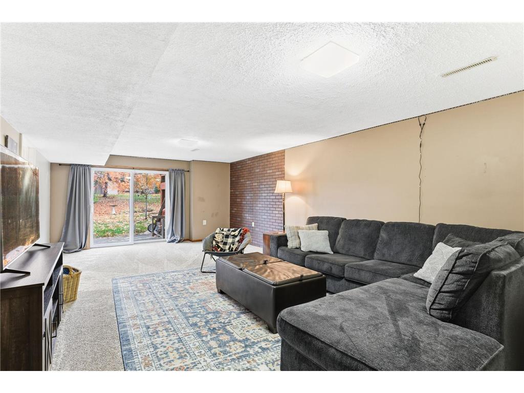 609 Chicago Drive Burnsville MN 55306 6815352 image32