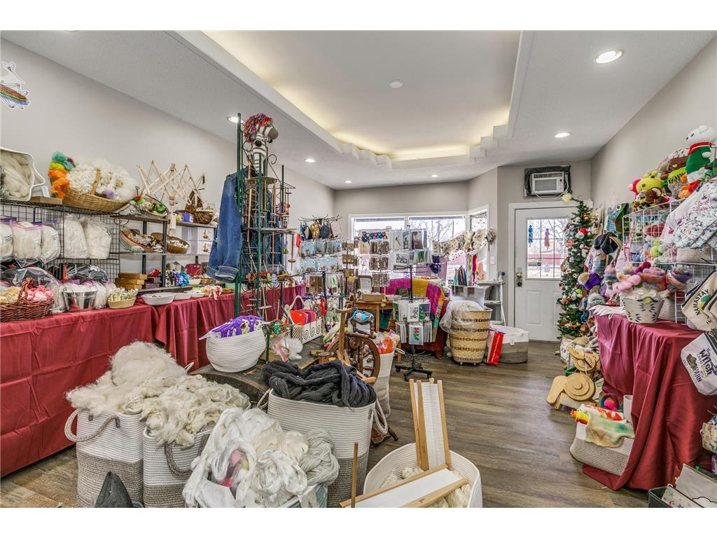 609 Dale Street N Saint Paul MN 55103 7091816 image25
