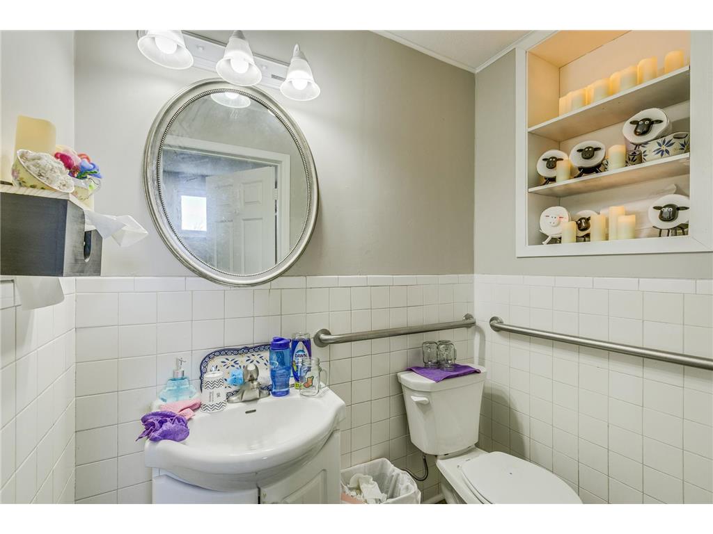 609 Dale Street N Saint Paul MN 55103 7091816 image31