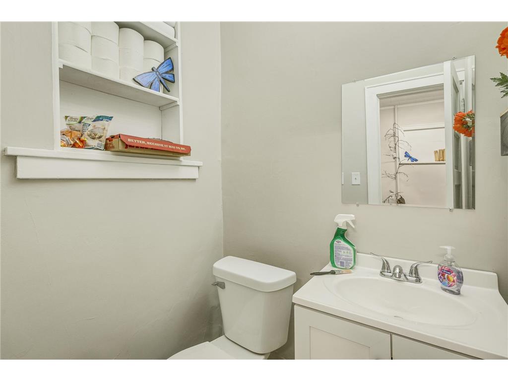 609 Dale Street N Saint Paul MN 55103 7091816 image33
