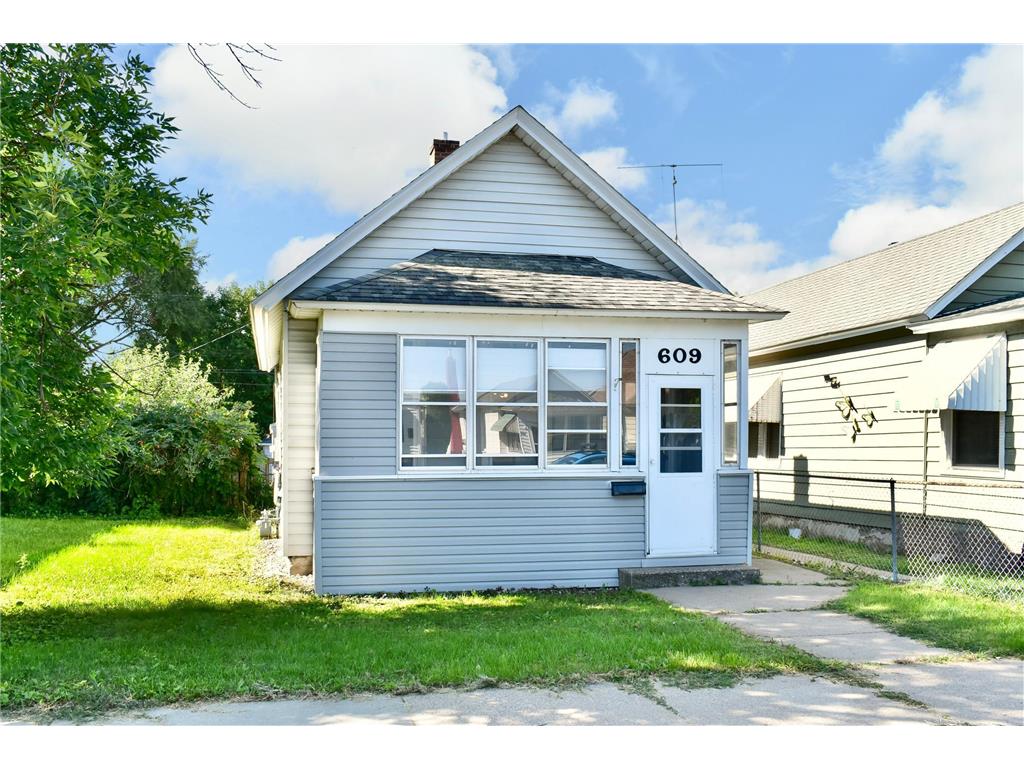 609 E 2nd Street Winona MN 55987 6780594 image1