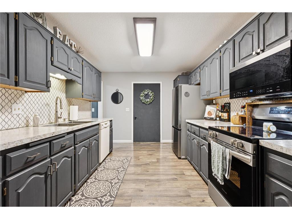 609 E Welco Drive Montgomery MN 56069 7019340 image6