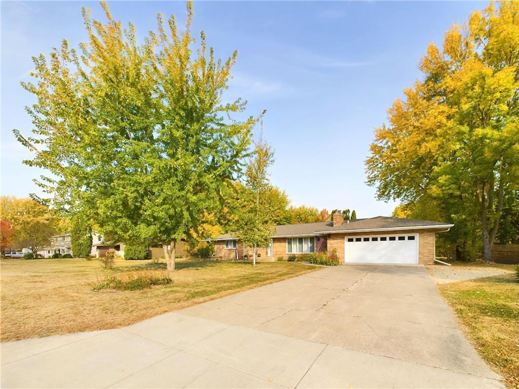 609 Elm Avenue SE Montgomery MN 56069 6617733 image1