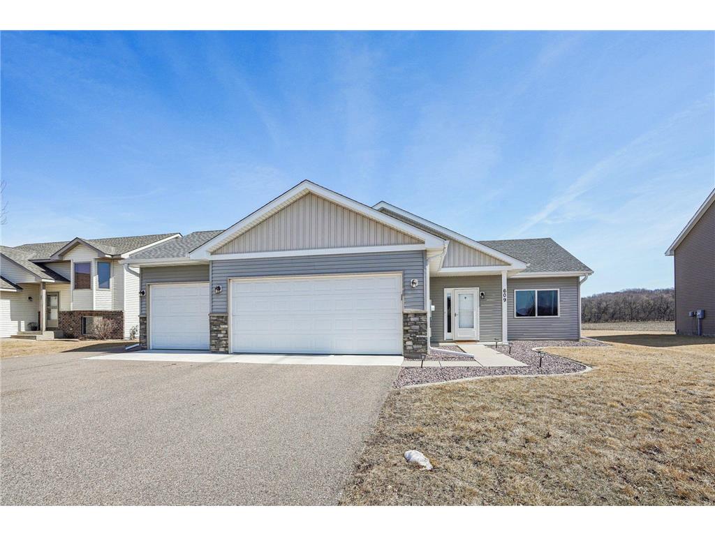 609 Farmers Place Belle Plaine MN 56011 6682649 image1