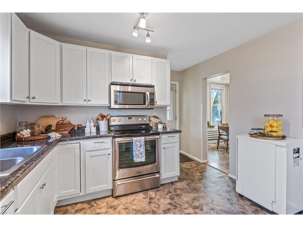 609 Jessamine Avenue E Saint Paul MN 55130 7066304 image13