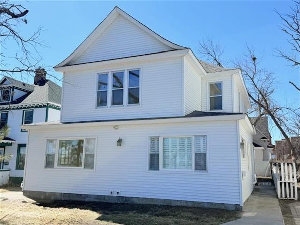 609 Lake Boulevard NE Bemidji MN 56601 7059643 image3