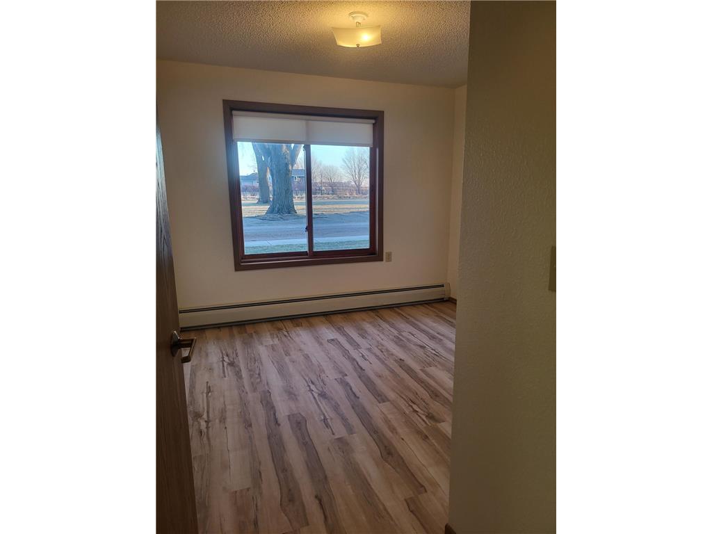 609 Main Street S #6 Renville MN 56284 7045461 image6