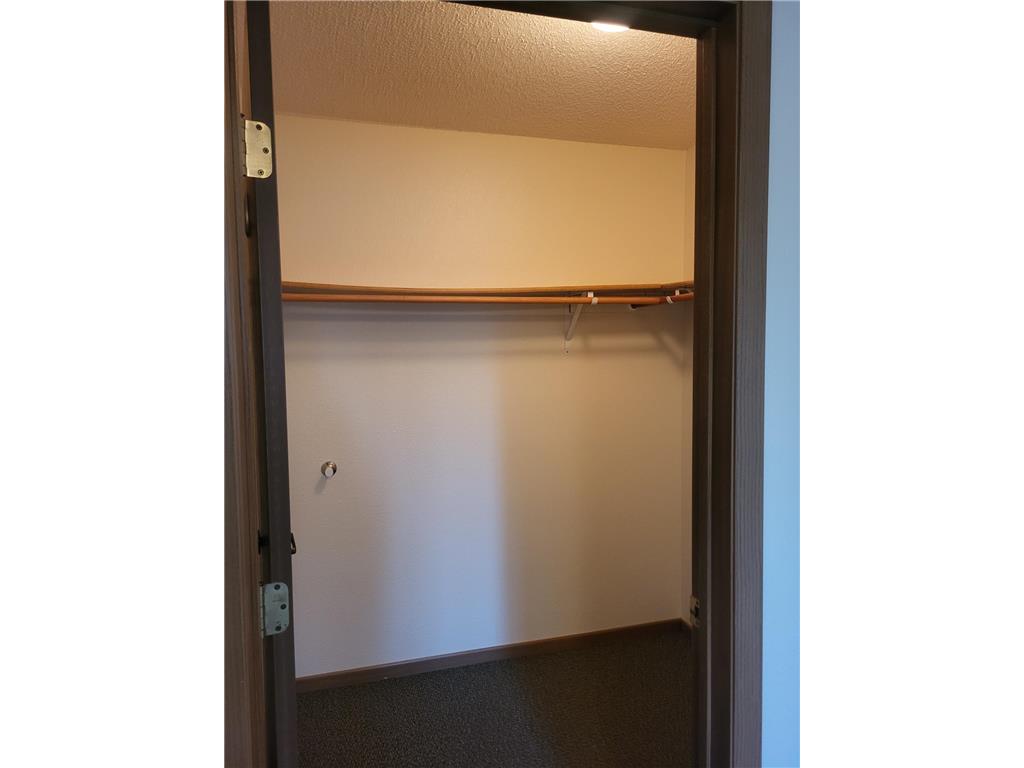 609 Main Street S #7 Renville MN 56284 7045464 image20