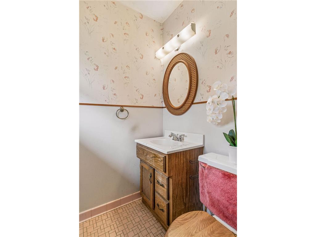 609 Mill Street Excelsior MN 55331 7106662 image19