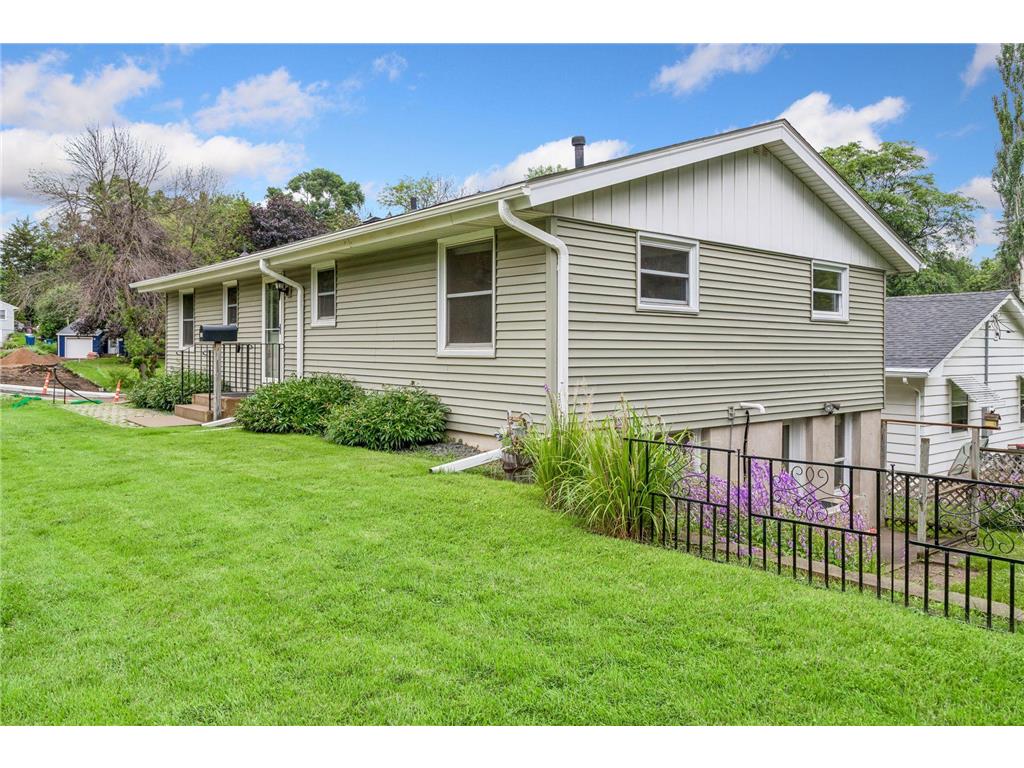 609 Mill Street Excelsior MN 55331 7106662 image2