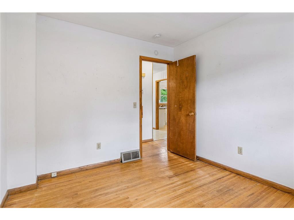 609 Mill Street Excelsior MN 55331 7106662 image23
