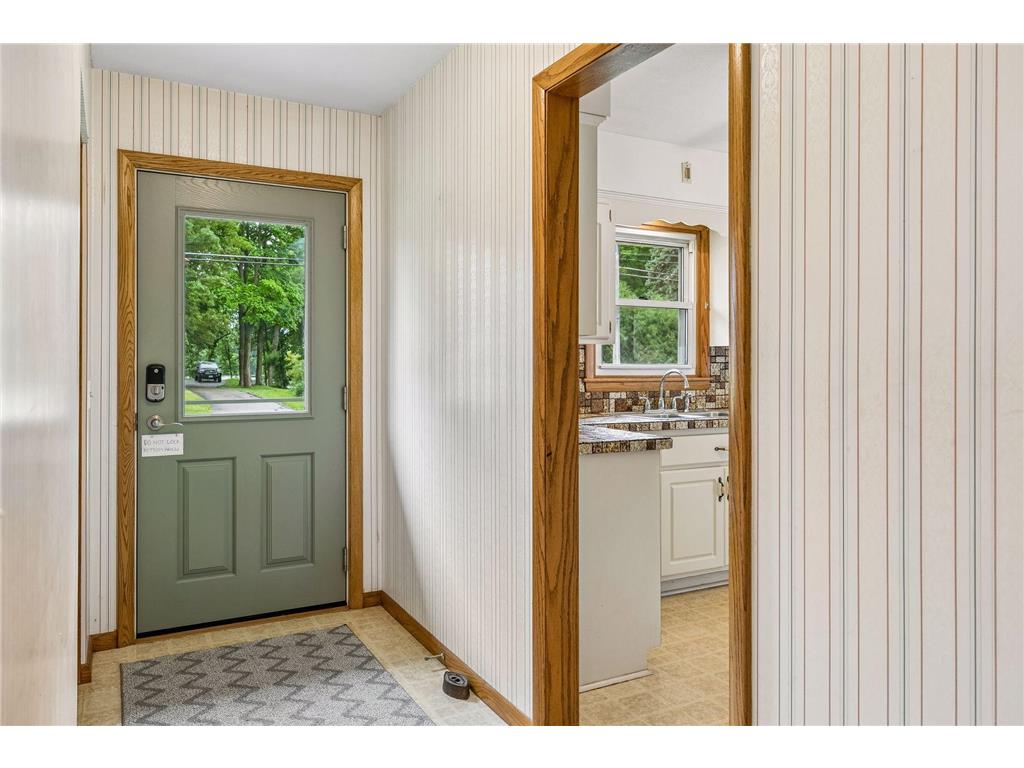 609 Mill Street Excelsior MN 55331 7106662 image4