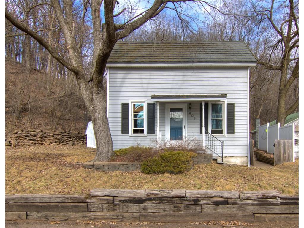 609 N Grove Street Chippewa Falls WI 54729 6689828 image1