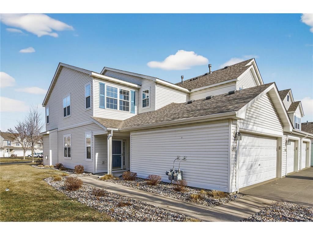 609 Providence Drive Shakopee MN 55379 7036843 image1