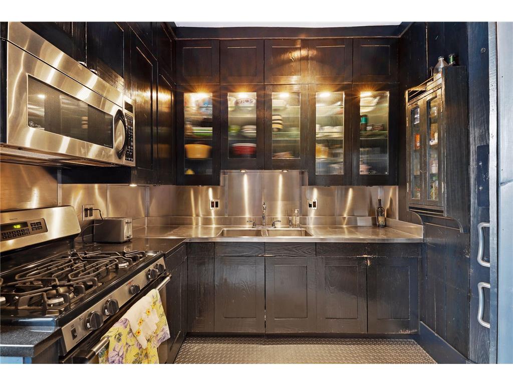 609 S 9th Street #1 Minneapolis MN 55404 6358338 image1