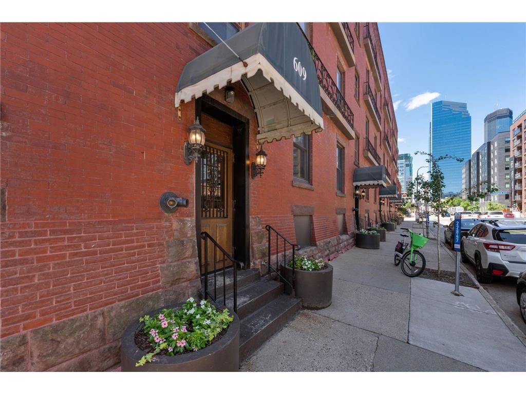 609 S 9th Street #8 Minneapolis MN 55404 6803396 image30