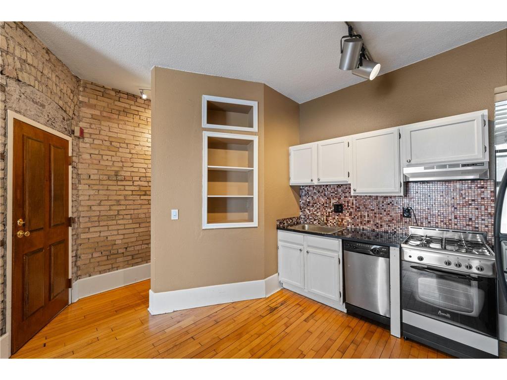 609 S 9th Street #8 Minneapolis MN 55404 6803396 image7