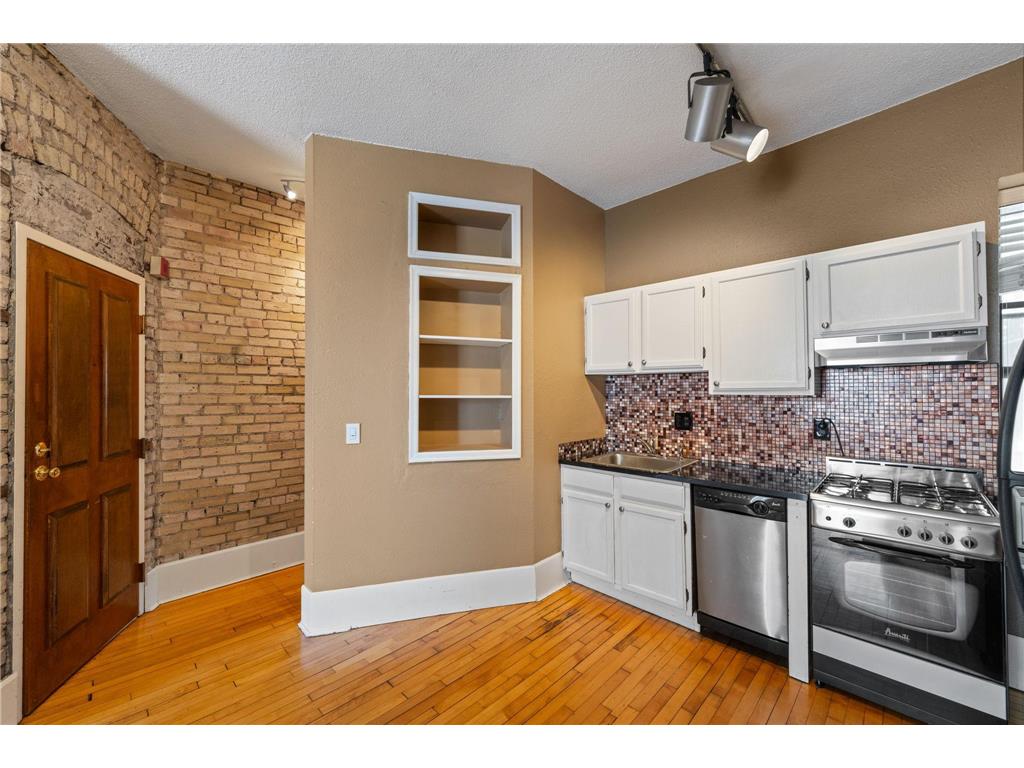 609 S 9th Street #8 Minneapolis MN 55404 7084438 image7