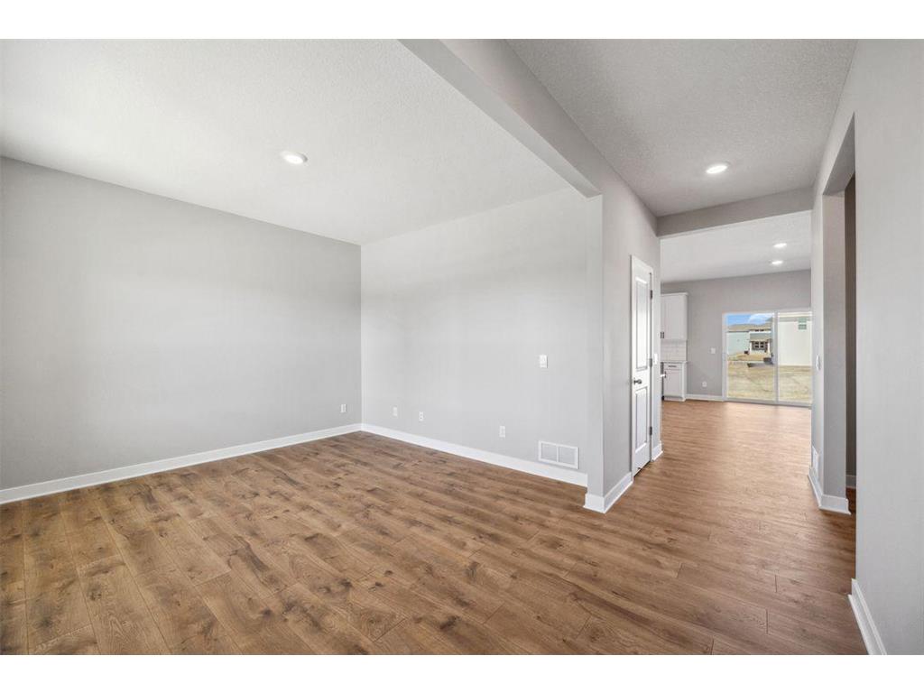 6090 Jensen Avenue South Cottage Grove MN 55016 6803099 image5