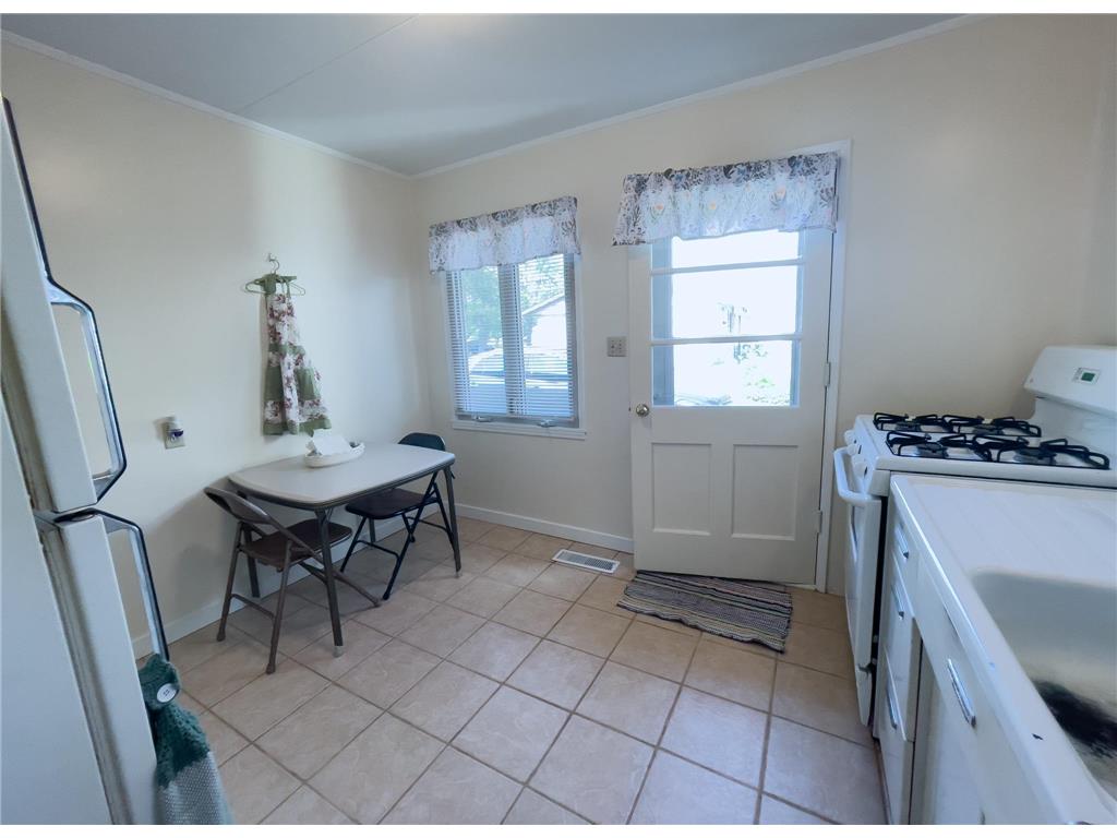 61 Edwards Drive Silver Bay MN 55614 6771079 image8