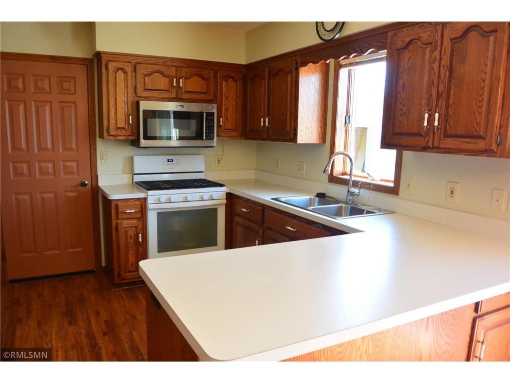 610 1st Street E Glencoe MN 55336 7052056 image10