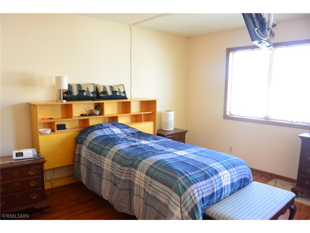 610 1st Street E Glencoe MN 55336 7052056 image16