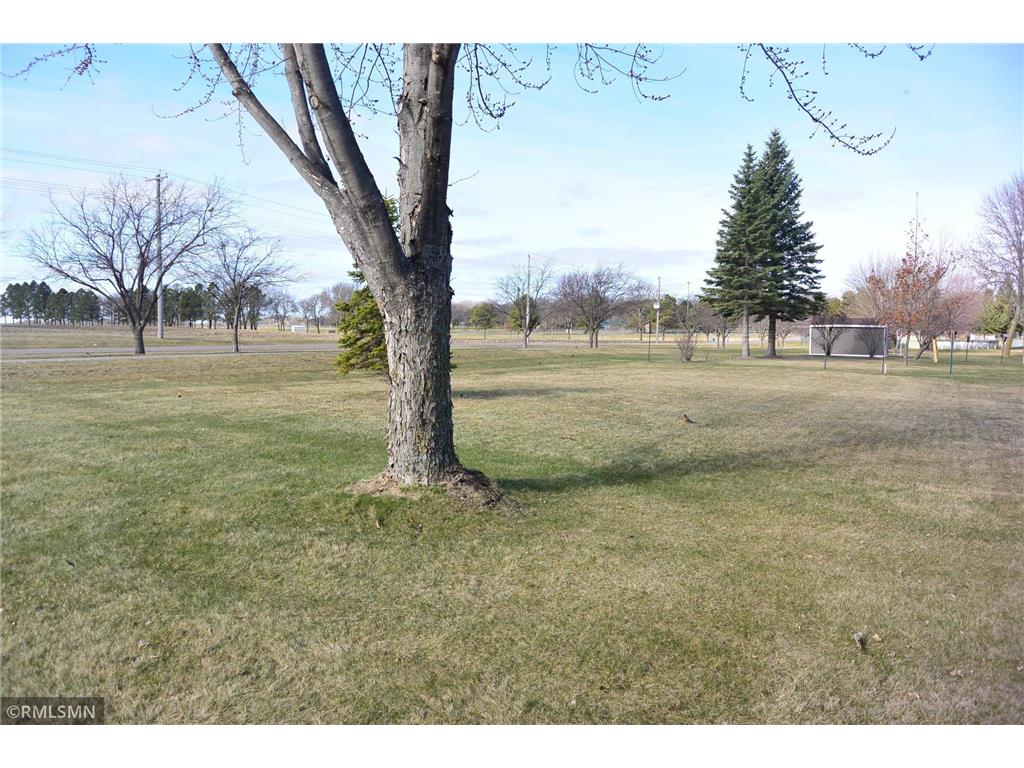 610 1st Street E Glencoe MN 55336 7052056 image7