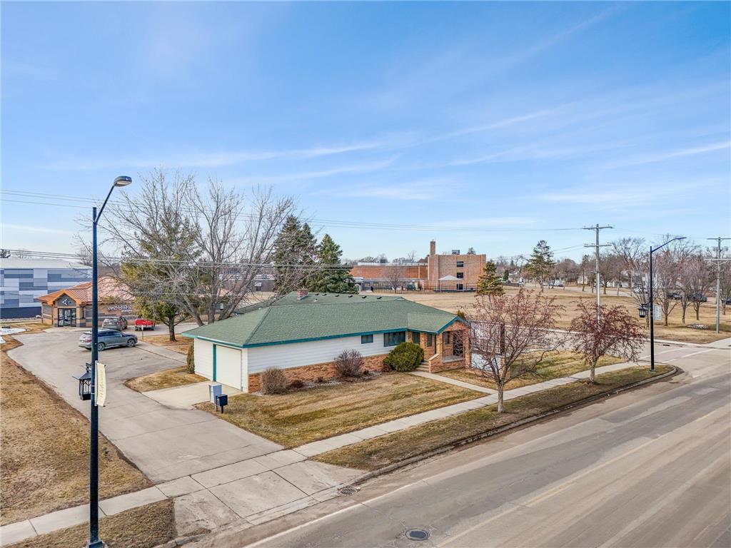 610 3rd Ave SE Perham MN 56573 7037234 image1