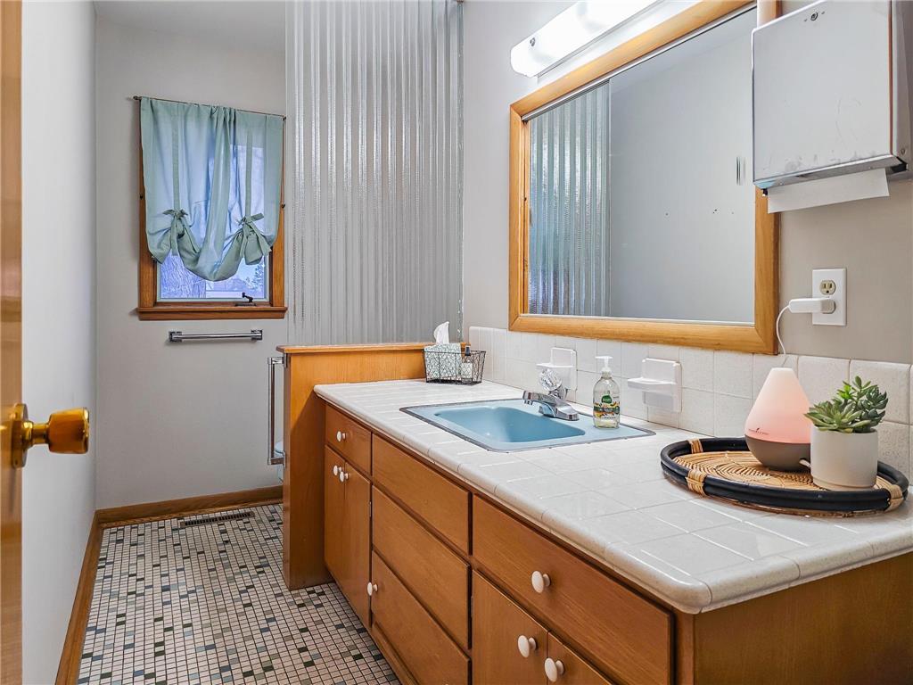 610 3rd Ave SE Perham MN 56573 7037234 image15