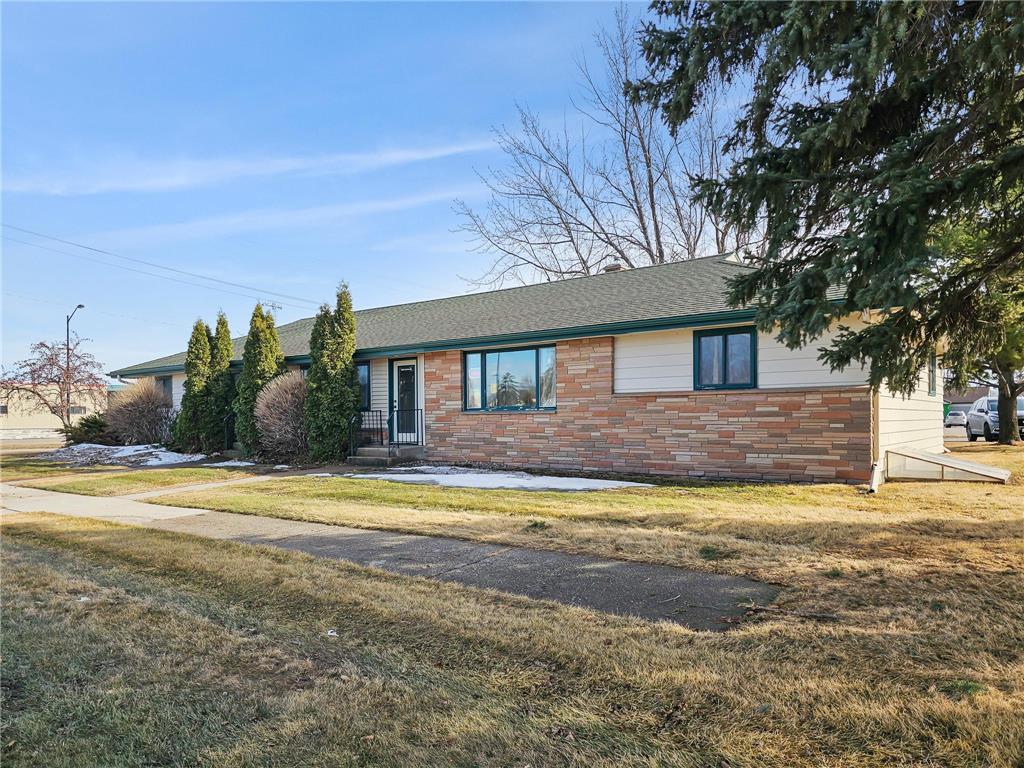 610 3rd Ave SE Perham MN 56573 7037234 image18