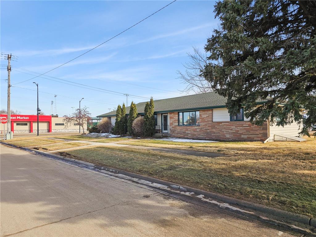 610 3rd Ave SE Perham MN 56573 7037234 image54