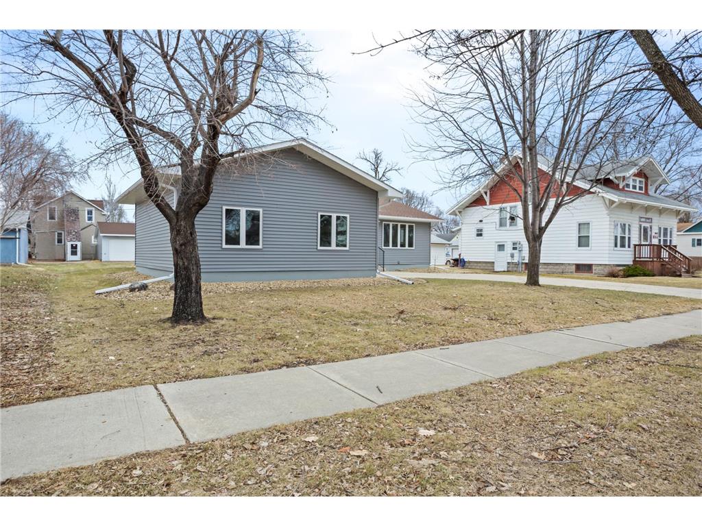 610 4th Street N Wahpeton ND 58075 7044652 image41