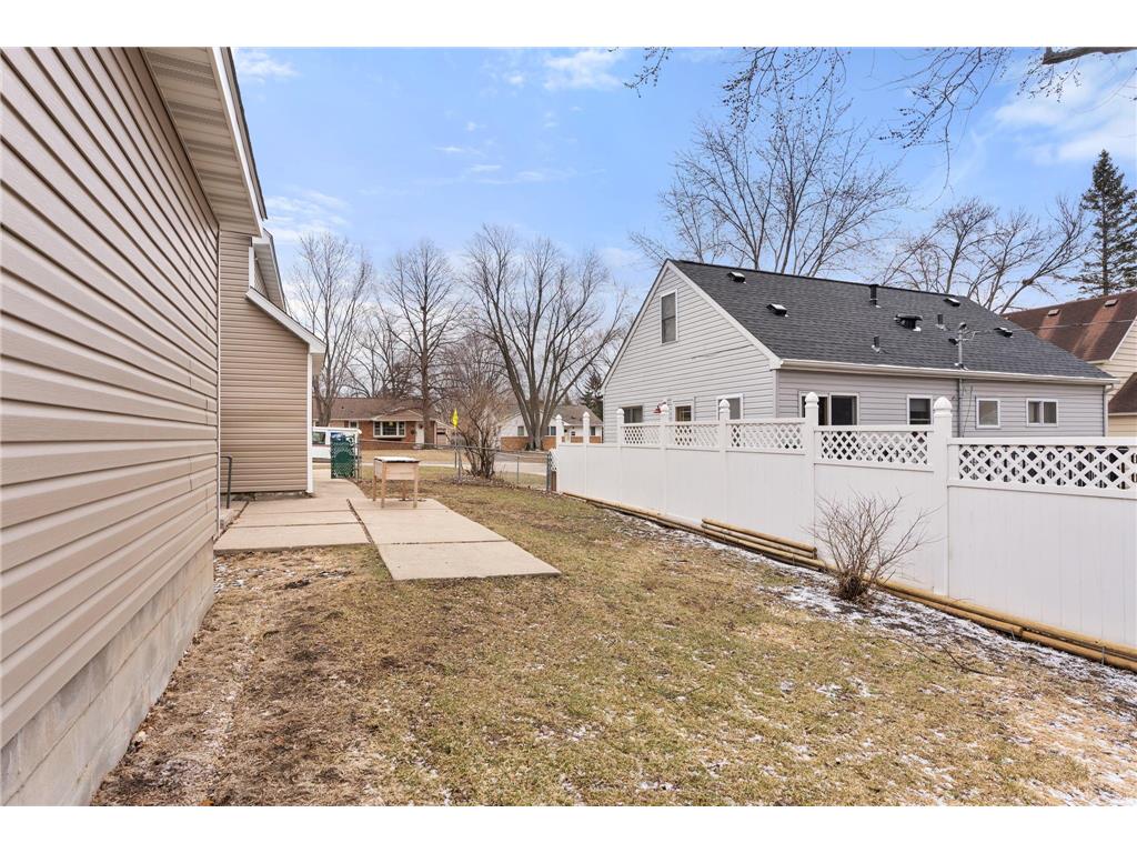 610 6th Avenue S Hopkins MN 55343 7070378 image11