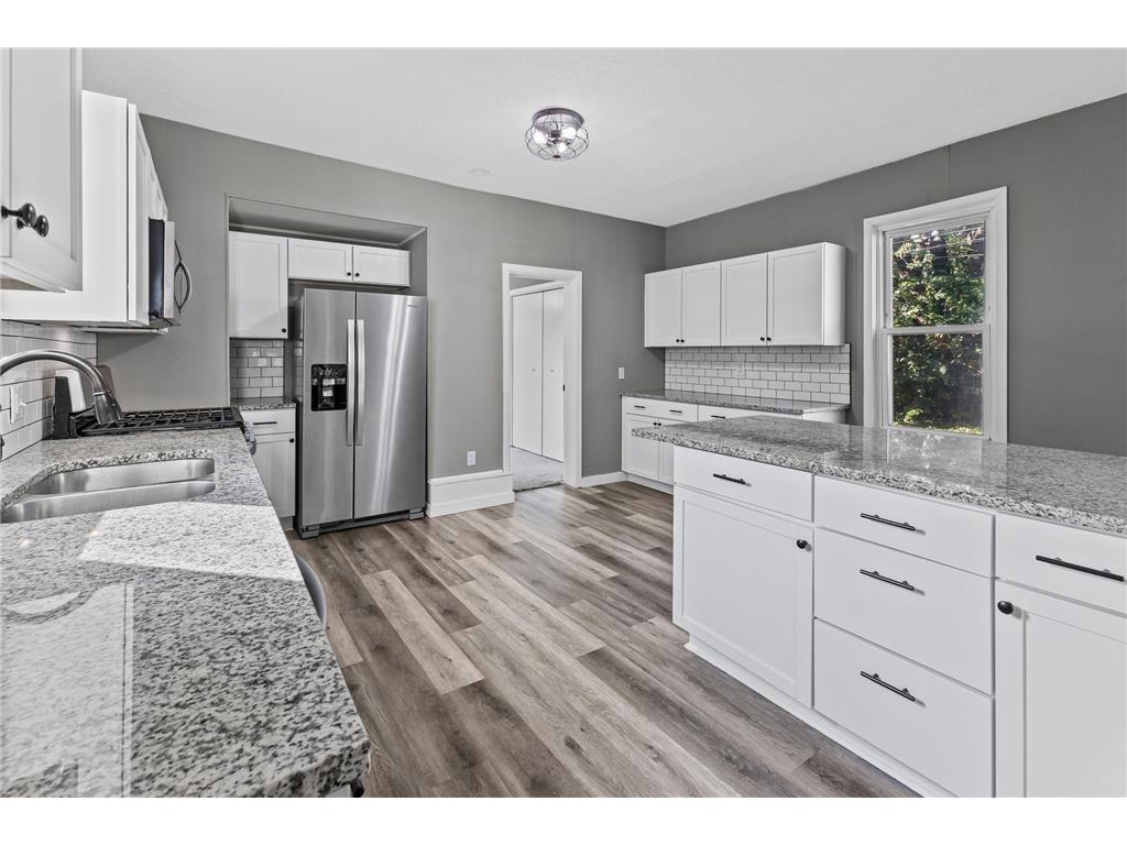 610 Charles Avenue Saint Paul MN 55103 7038196 image4