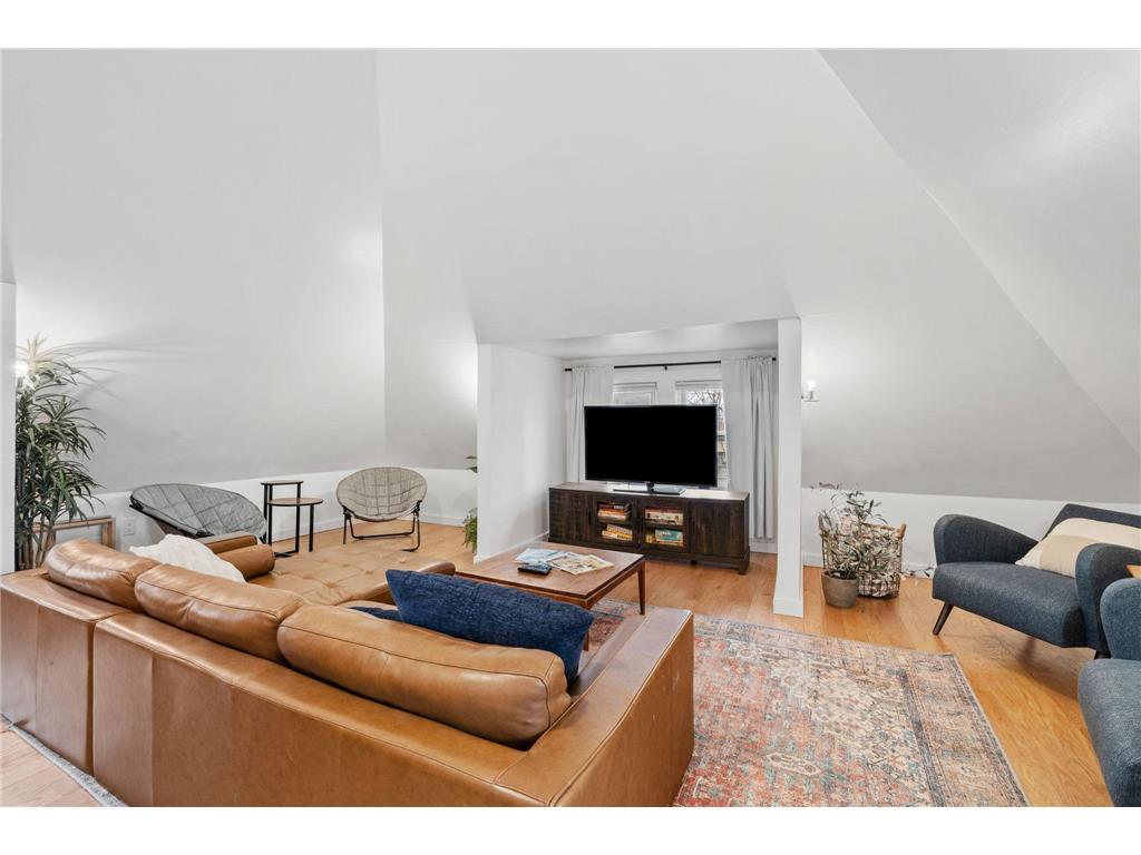 610 E 16th Street Minneapolis MN 55404 7036671 image33