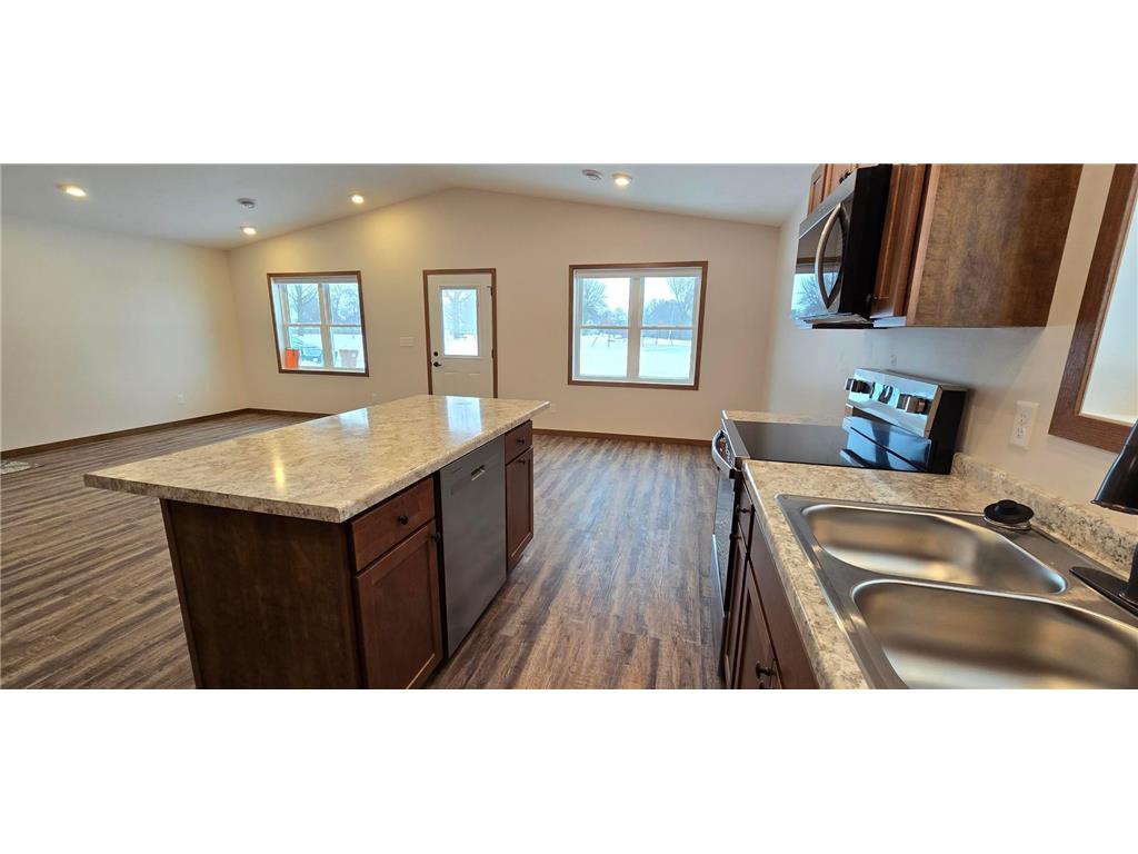 610 E 4th Street Albert Lea MN 56007 - Albert Lea Lake 7039590 image10