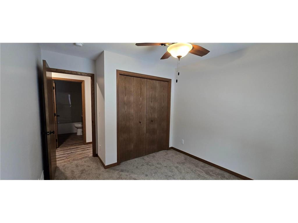 610 E 4th Street Albert Lea MN 56007 - Albert Lea Lake 7039590 image24