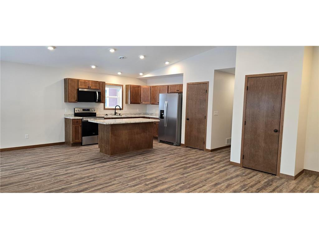 610 E 4th Street Albert Lea MN 56007 - Albert Lea Lake 7039590 image8