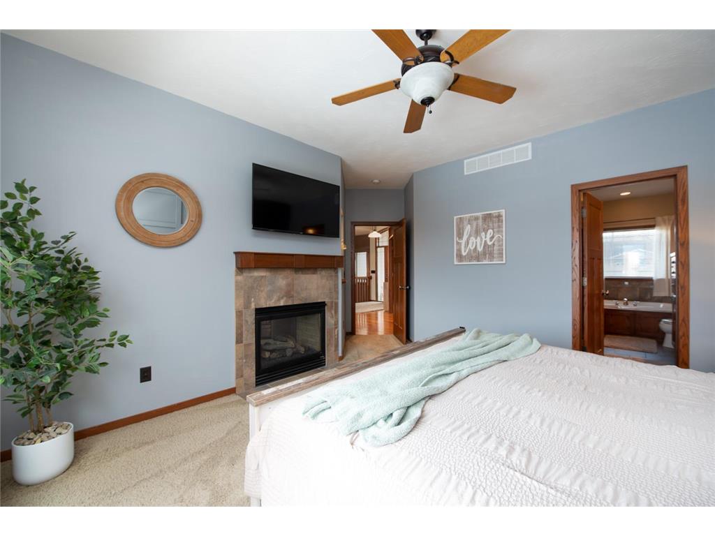 610 E Rolling Hills Drive Le Center MN 56057 7009601 image14