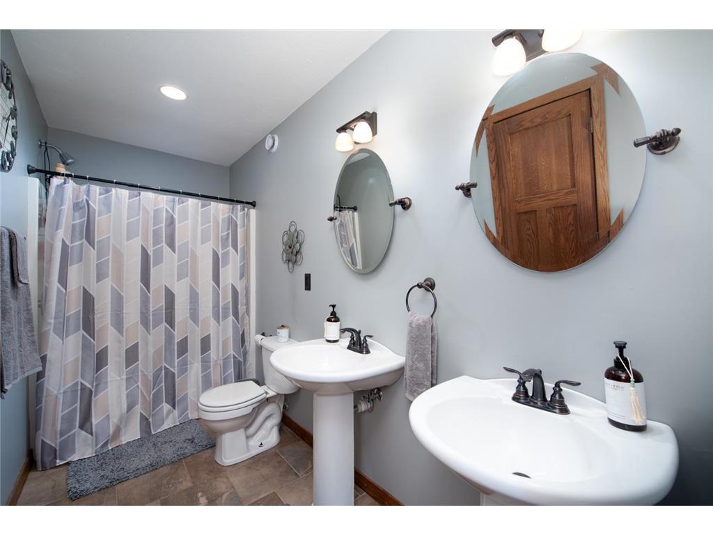 610 E Rolling Hills Drive Le Center MN 56057 7009601 image26