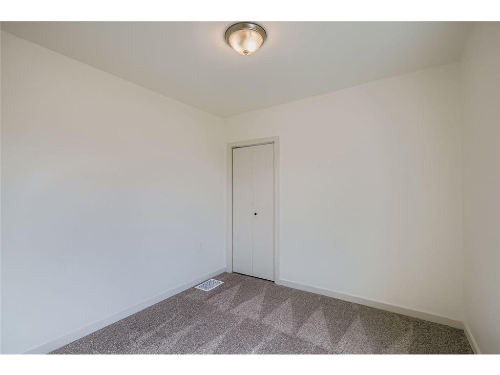 610 Fairview Avenue N Saint Paul MN 55104 7009757 image26