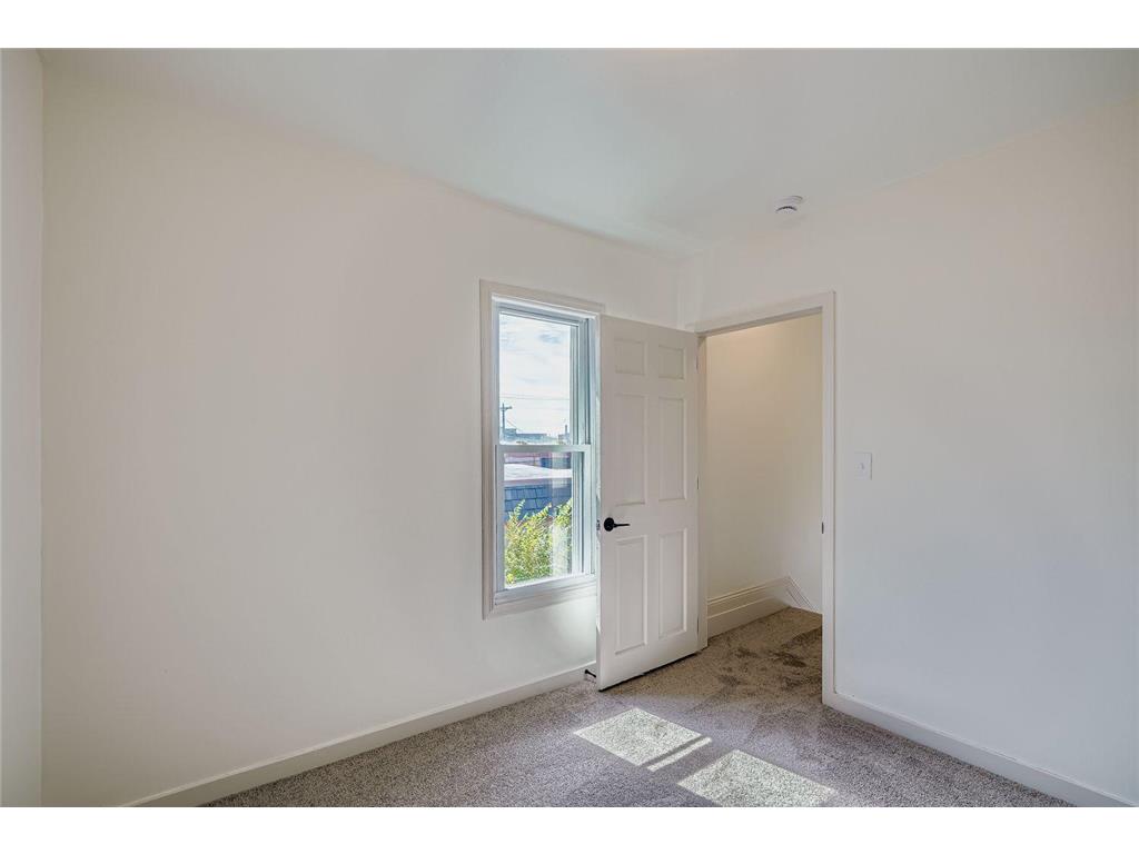 610 Fairview Avenue N Saint Paul MN 55104 7009757 image27