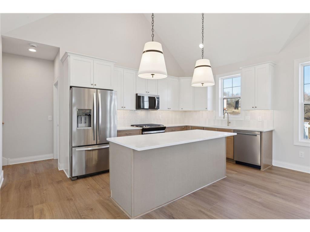 610 Field Point Street Roberts WI 54023 7021522 image11