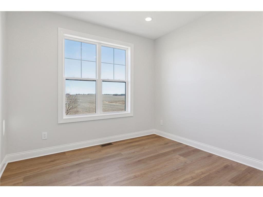 610 Field Point Street Roberts WI 54023 7021522 image33