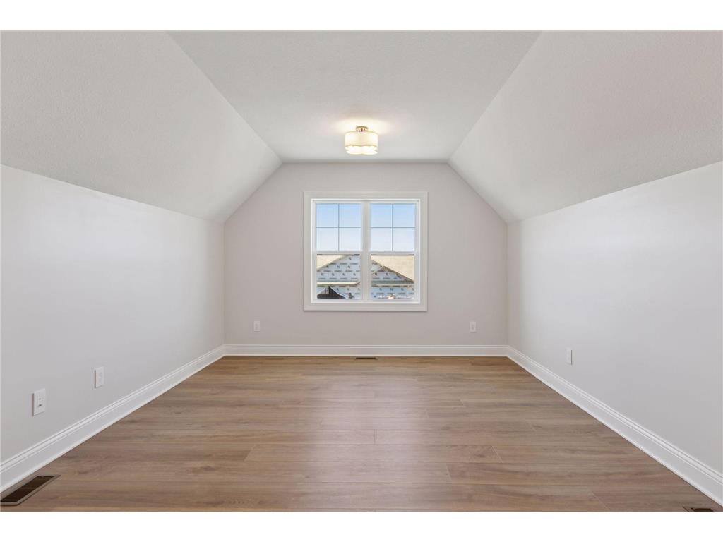 610 Field Point Street Roberts WI 54023 7021522 image40