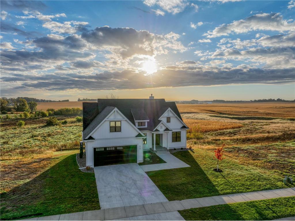 610 Field Point Street Roberts WI 54023 7086993 image1