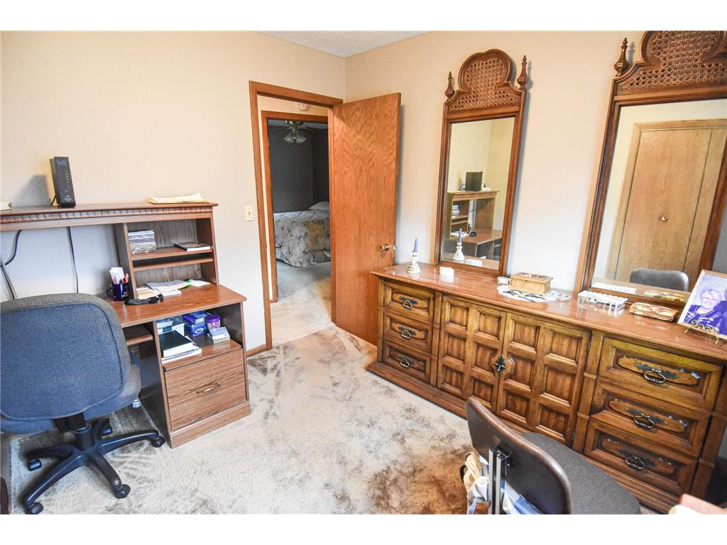 610 Kneale Avenue S Thief River Falls MN 56701 7054750 image25