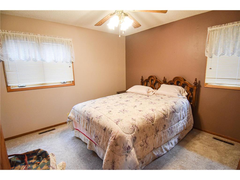 610 Kneale Avenue S Thief River Falls MN 56701 7054750 image26