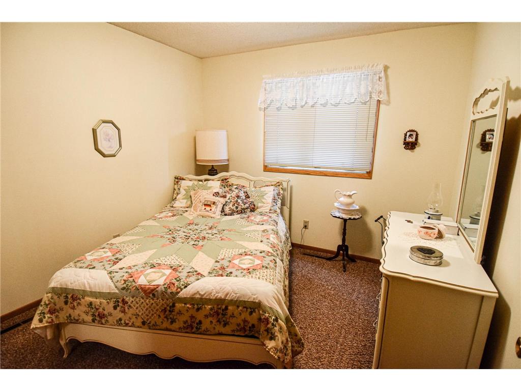 610 Kneale Avenue S Thief River Falls MN 56701 7054750 image28